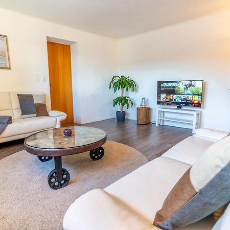 Charmantes Apartment Mit Grossem Garten .Kids4Free. Flims Exterior photo